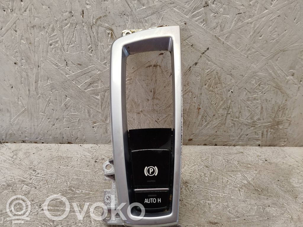 BMW 7 F01 F02 F03 F04 Przycisk / Włącznik hamulca ręcznego 