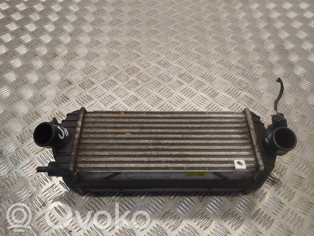 Hyundai ix35 Interkūlerio radiatorius 