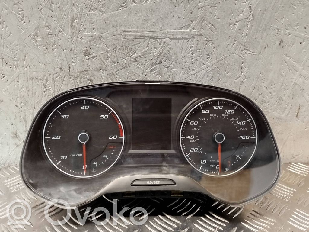Seat Leon (5F) Speedometer (instrument cluster) 