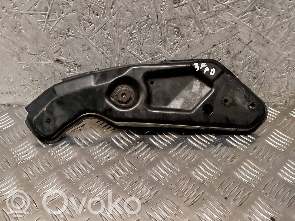 Halterung Scheinwerfer   5F0806930