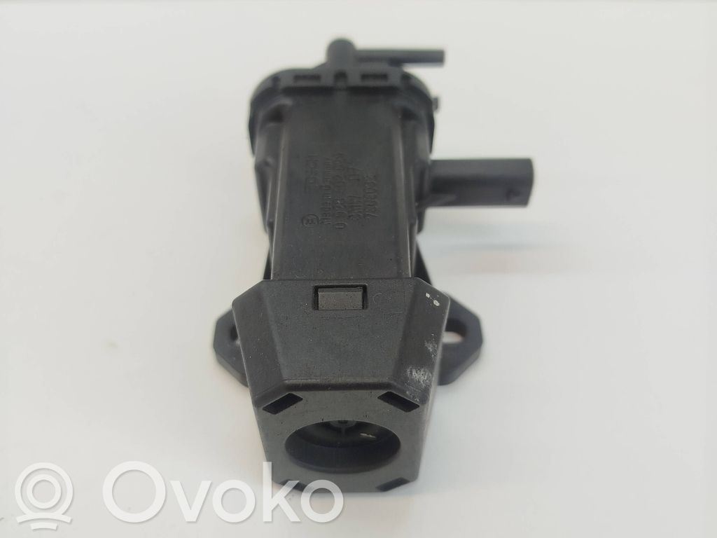 BMW 7 F01 F02 F03 F04 Electroválvula del turbo 