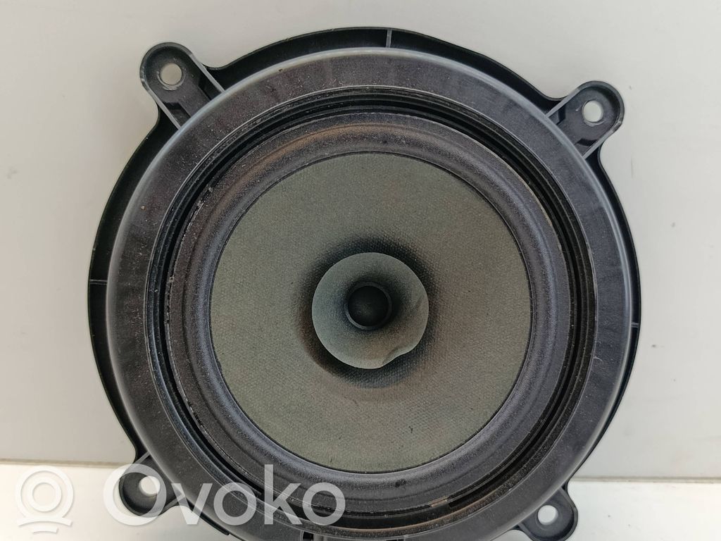 Altavoz de la puerta trasera   66960