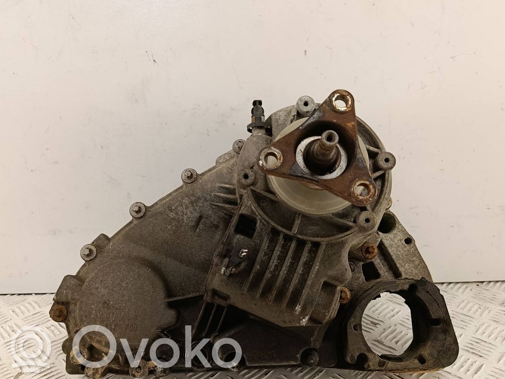 BMW X5 E70 Gearbox transfer box case 