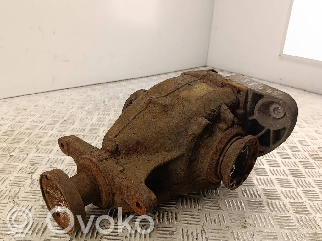 BMW 5 E60 E61 Galinis reduktorius 
