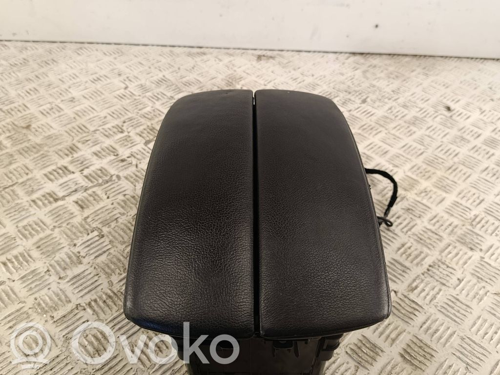 BMW X5 E70 Armrest 