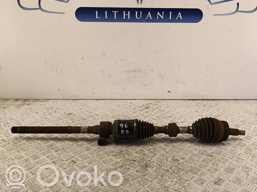 KIA Sorento Półoś przednia 