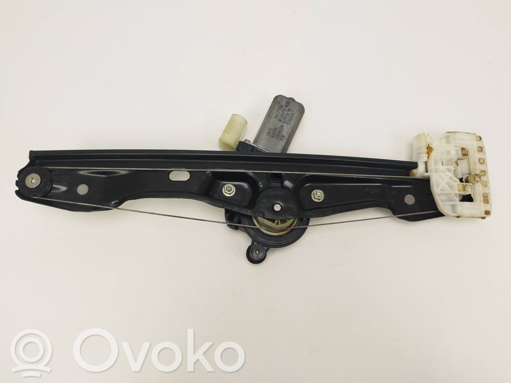 BMW 1 F20 F21 Elektryczny podnośnik szyby drzwi tylnych 