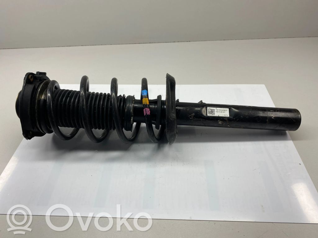 Volkswagen Golf VI Amortyzator przedni 