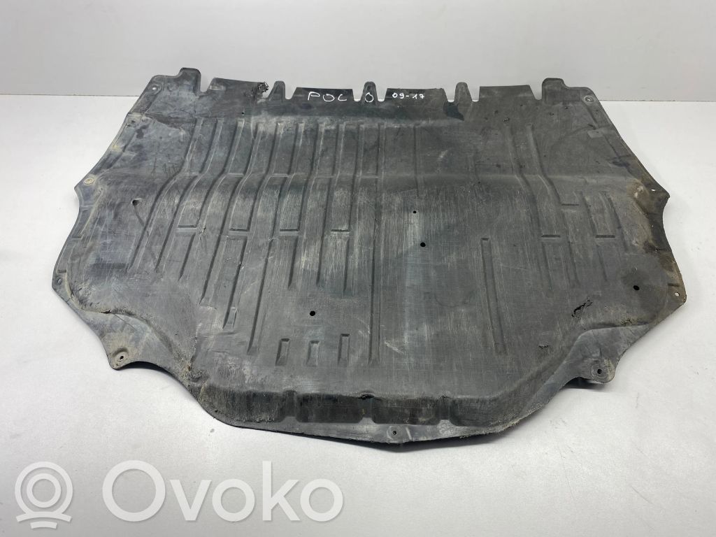 Volkswagen Polo IV 9N3 Variklio dugno apsauga 