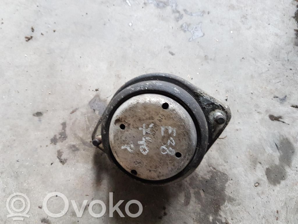 BMW 5 E39 Engine mount vacuum valve 