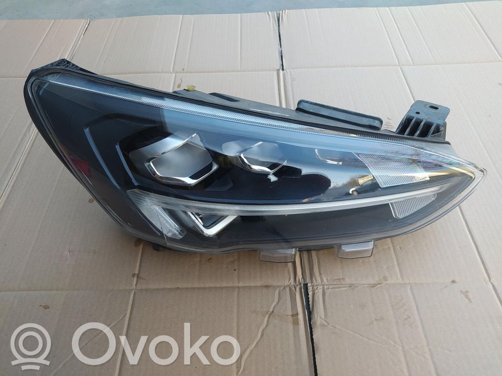 Ford Focus Phare frontale 