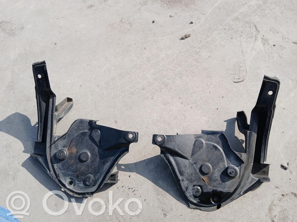 Ford Focus Zierleiste Scheibenwischer 