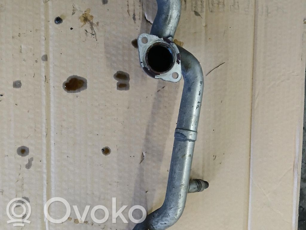 Volvo XC70 Engine coolant pipe/hose 