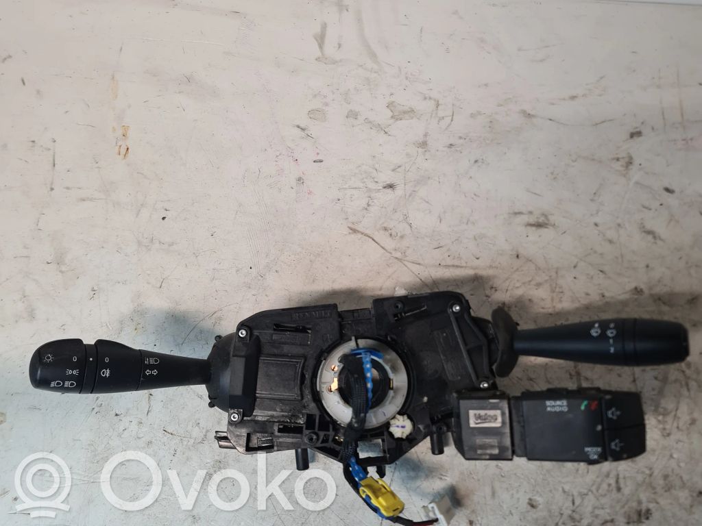 Dacia Dokker Interruptor de control multifunción 