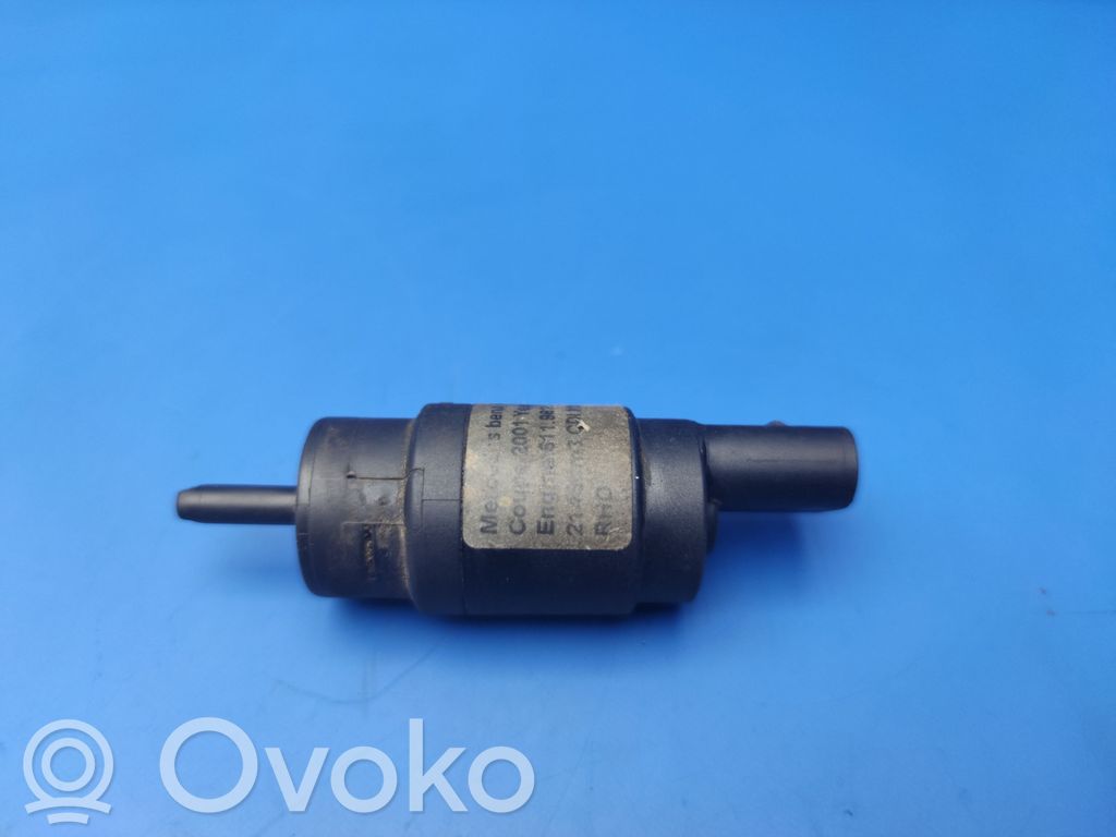 Mercedes-Benz C W203 Windscreen/windshield washer pump 