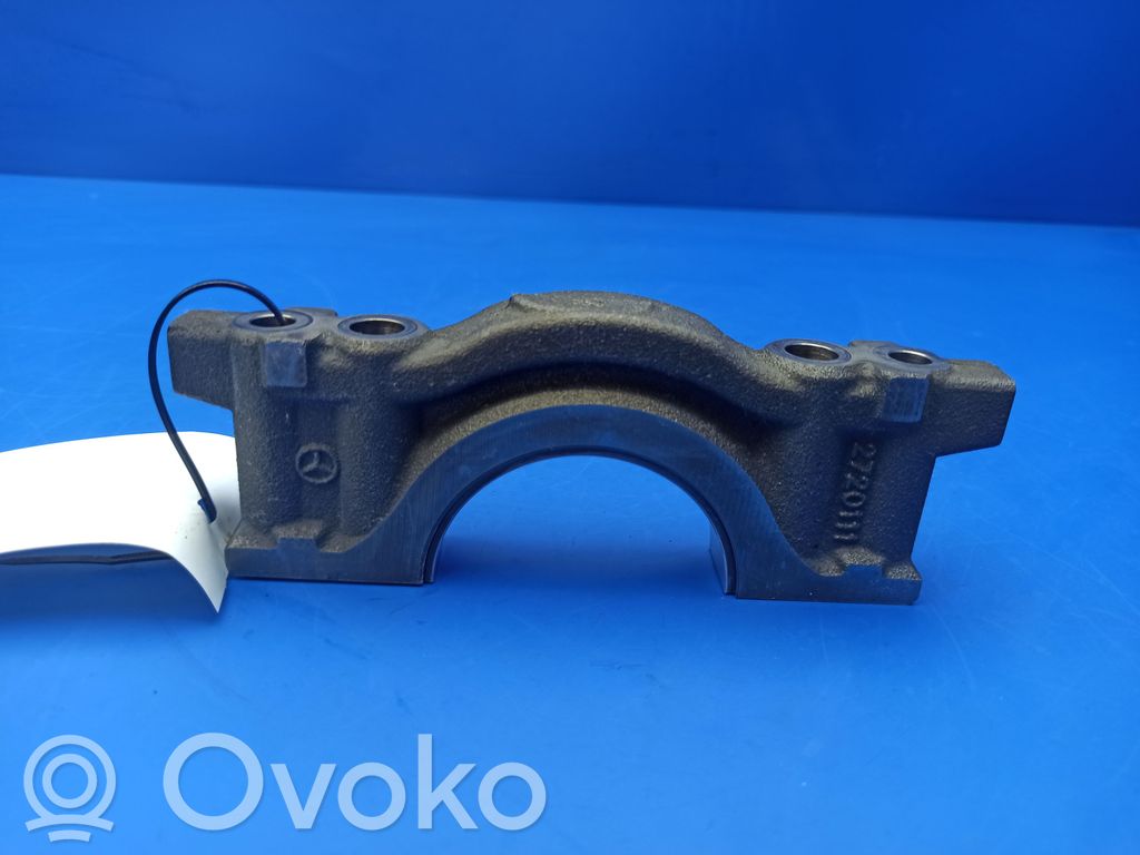 Mercedes-Benz SLK R171 Crankshaft holder bracket 