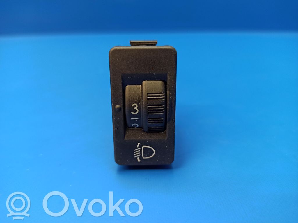 Peugeot 208 I Headlight level height control switch 