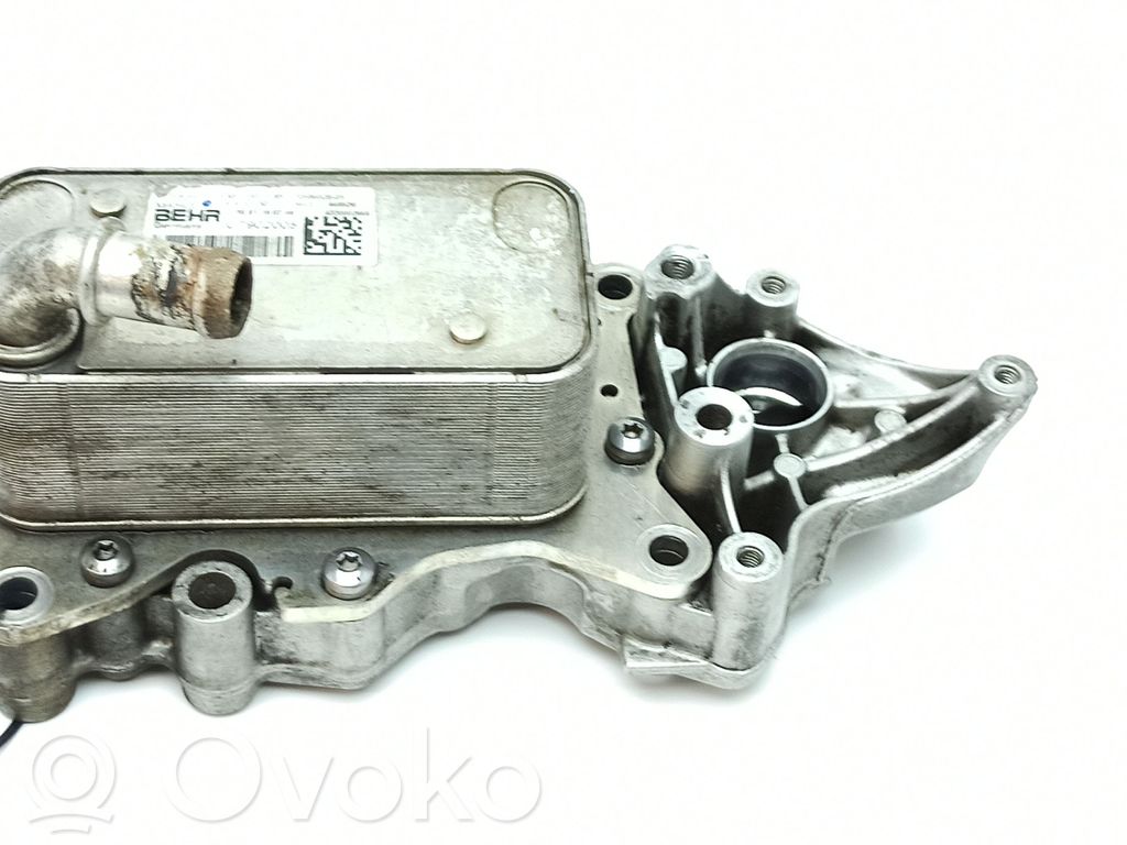 Mercedes-Benz E W212 Oil filter mounting bracket 