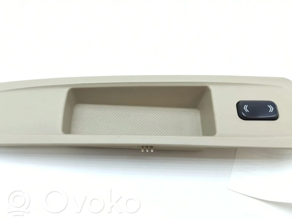Cadillac SRX Electric window control switch 
