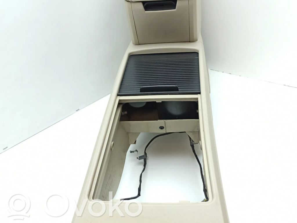 Cadillac SRX Center console 