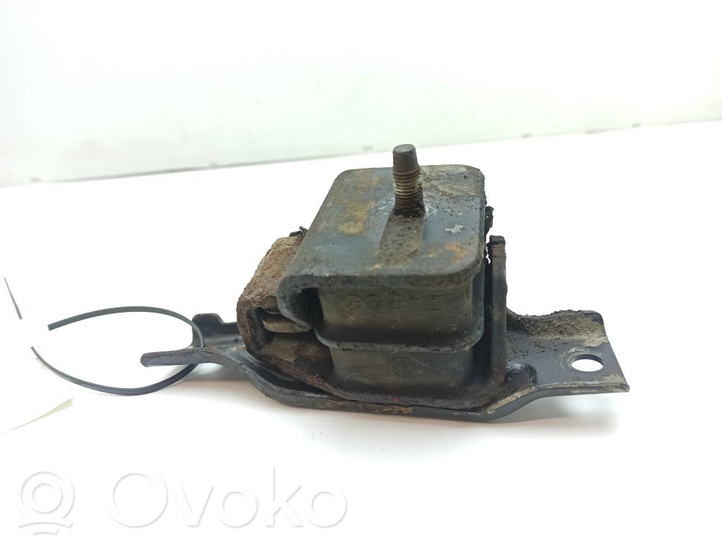 Subaru Impreza II Engine mount bracket 