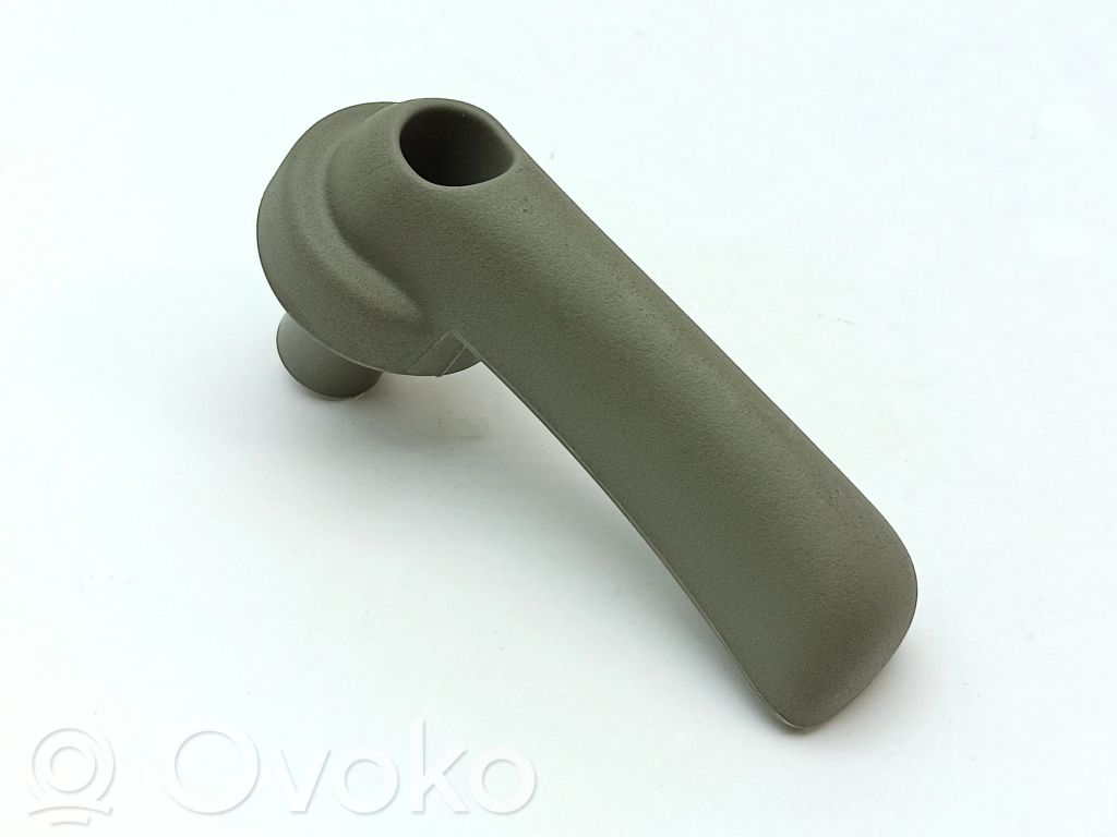 Seat adjustment handle   IC616016