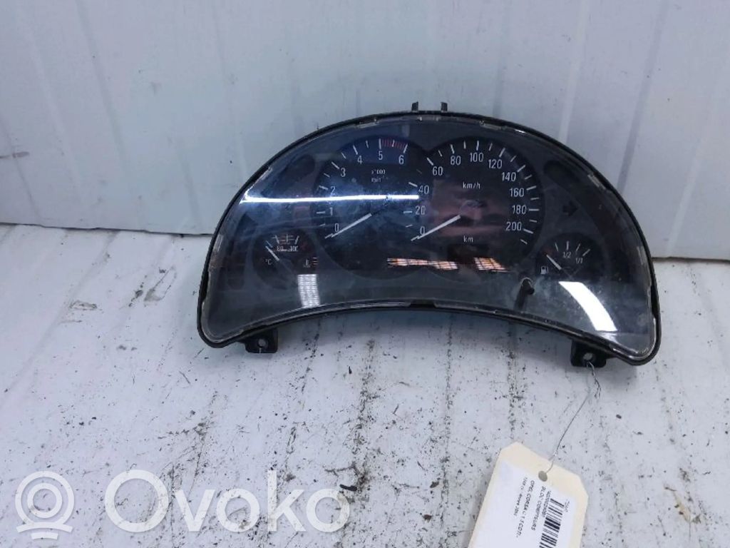 Opel Corsa C Speedometer (instrument cluster) 