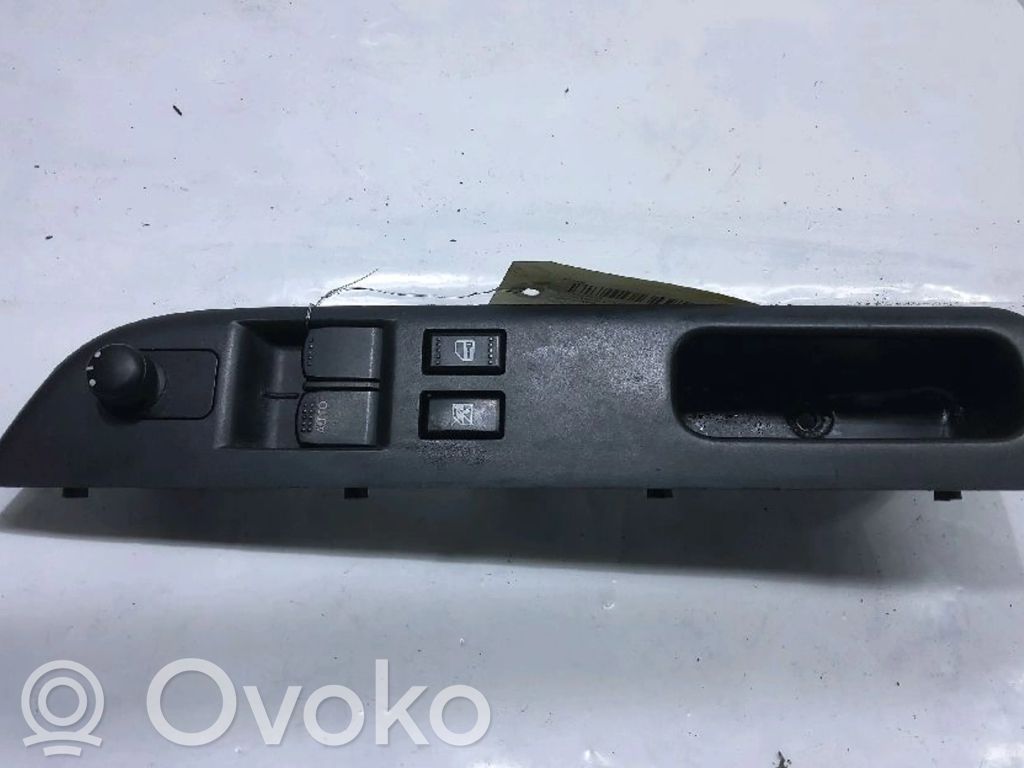 Suzuki Swift I Electric window control switch 