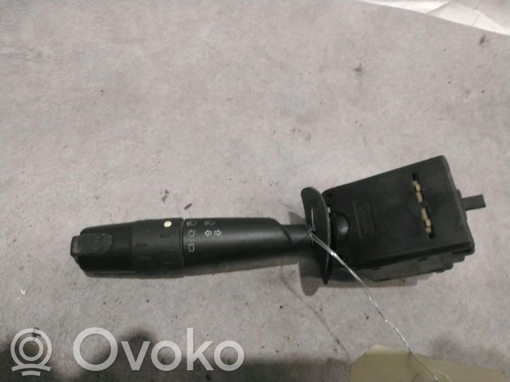 Citroen Saxo Manetka / Przełącznik kierunkowskazów 
