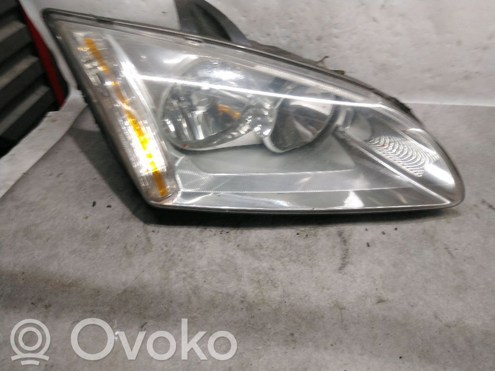 Headlight/headlamp   1480985