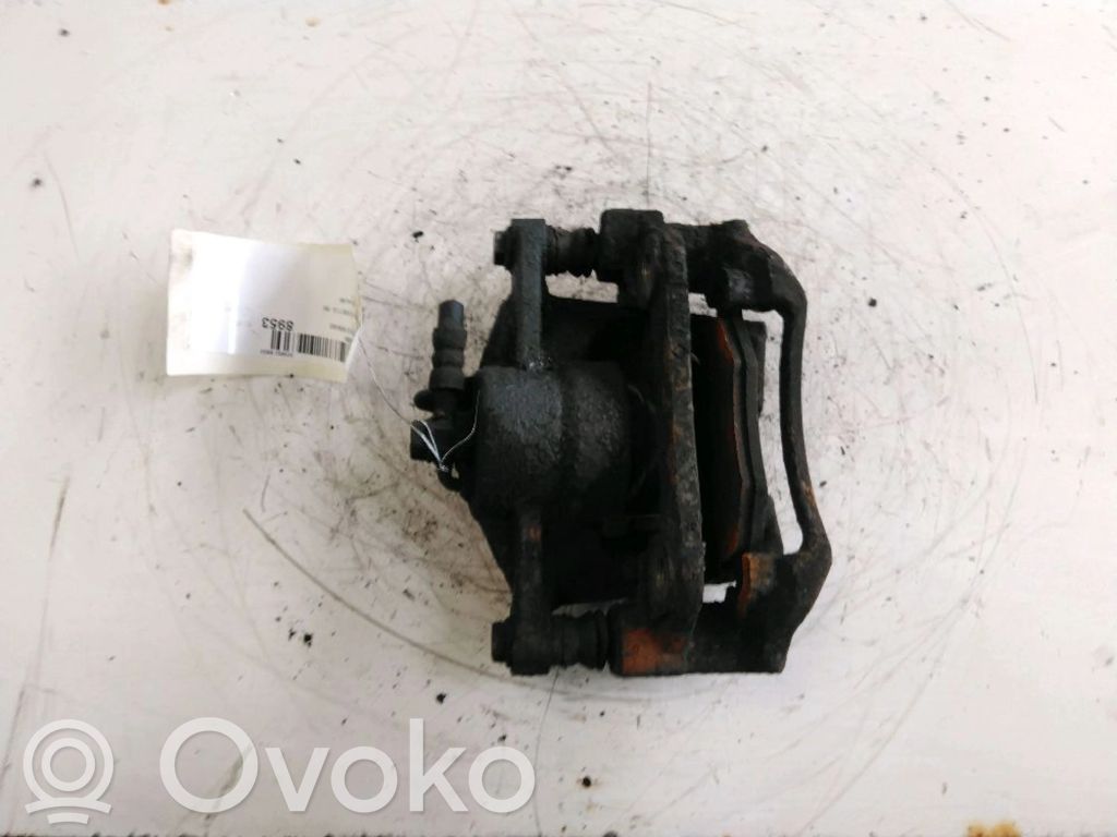 Toyota Yaris Zacisk hamulcowy przedni 