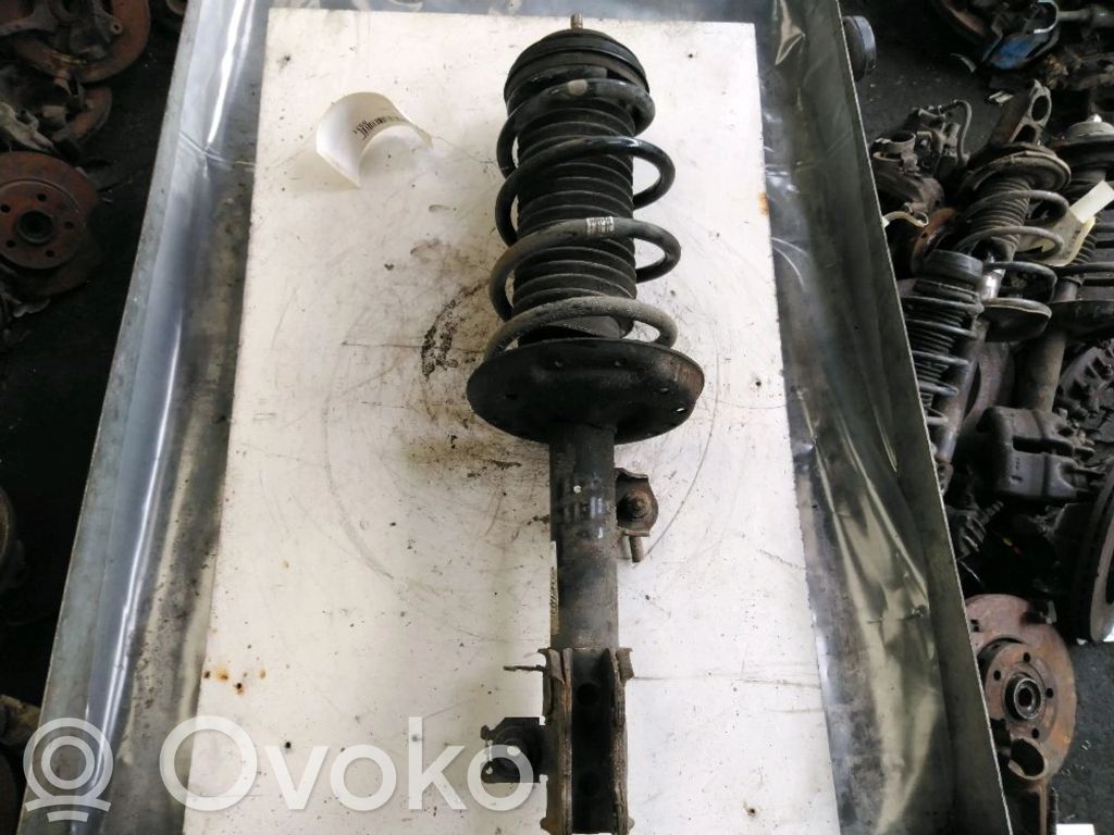 Opel Corsa D Etuiskunvaimennin 