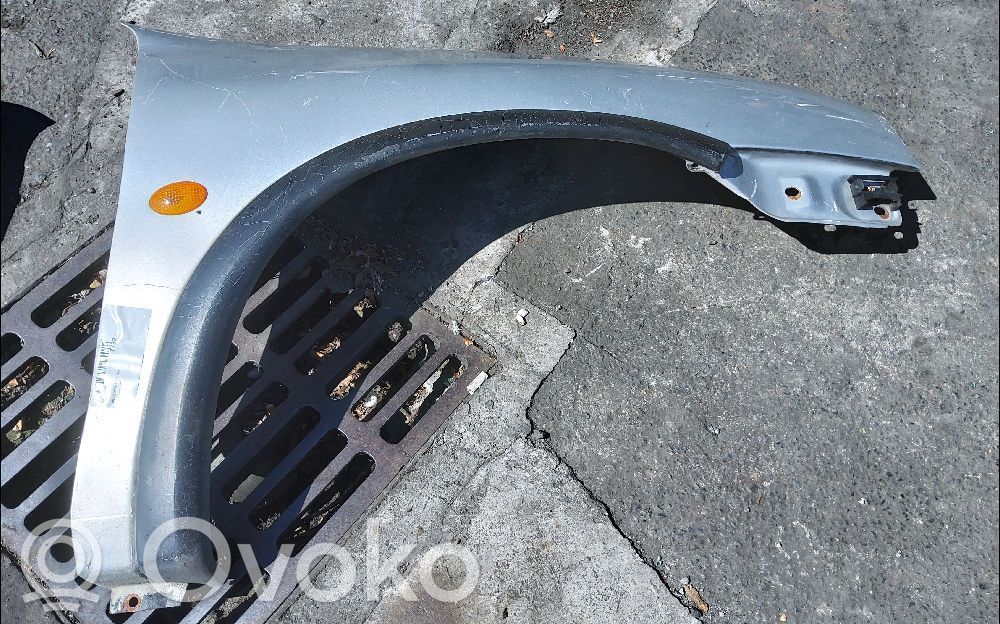 Opel Corsa B Sparnas 