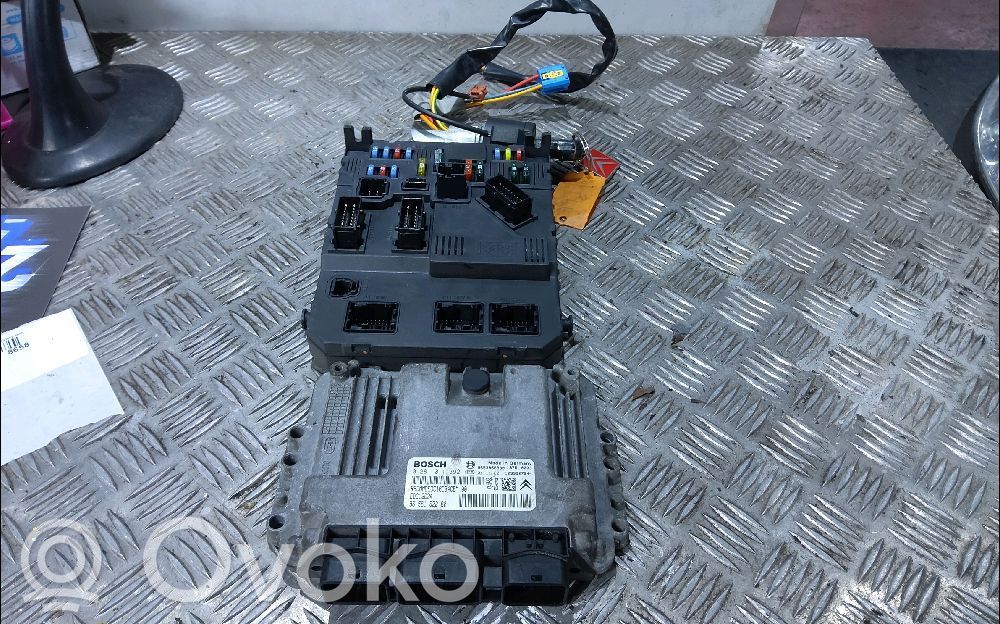 Citroen Xsara Picasso Engine control unit/module 
