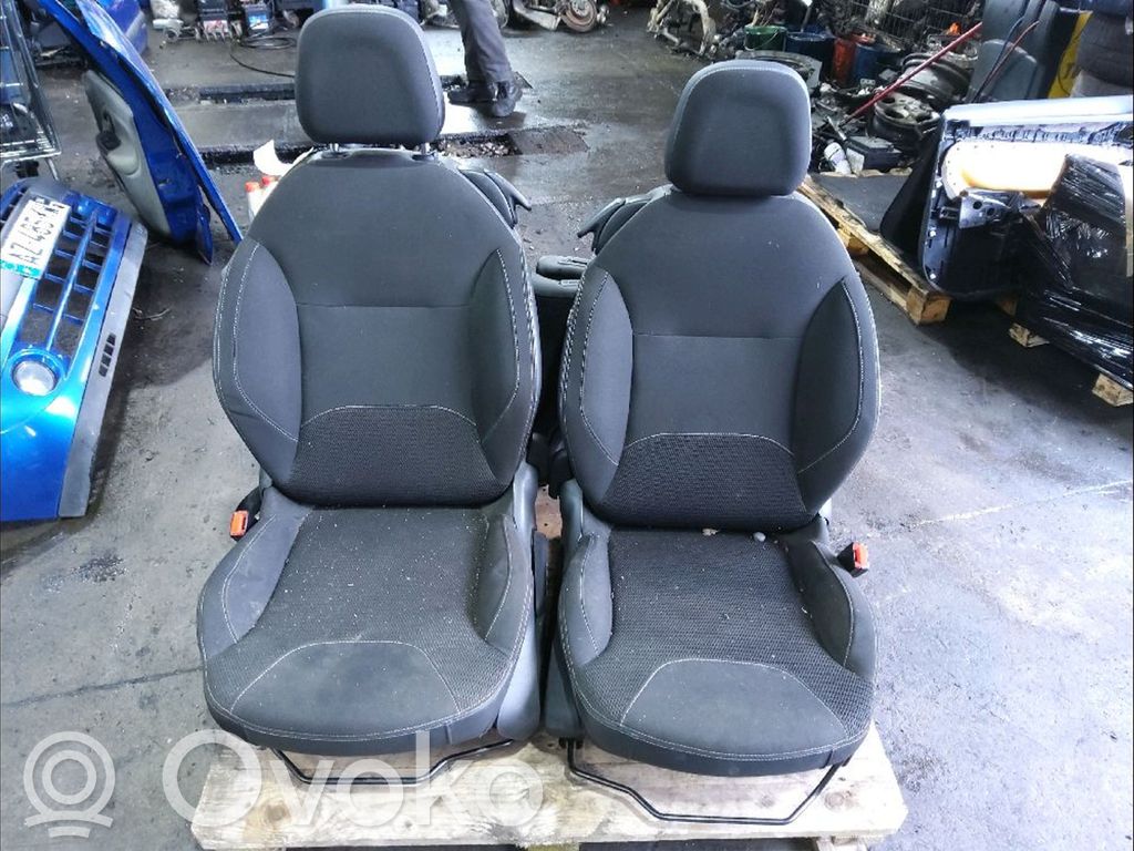 Interior set