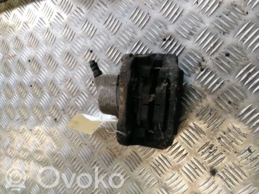 Renault Twingo I Etujarrusatula 