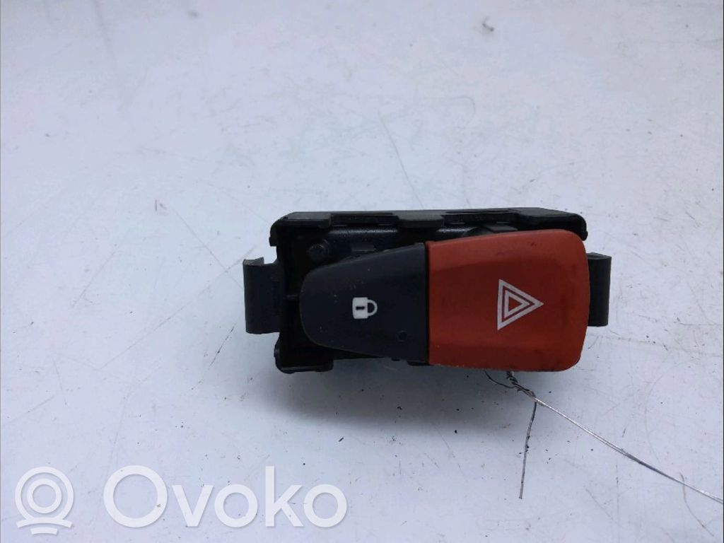 Renault Megane III Hazard light switch 