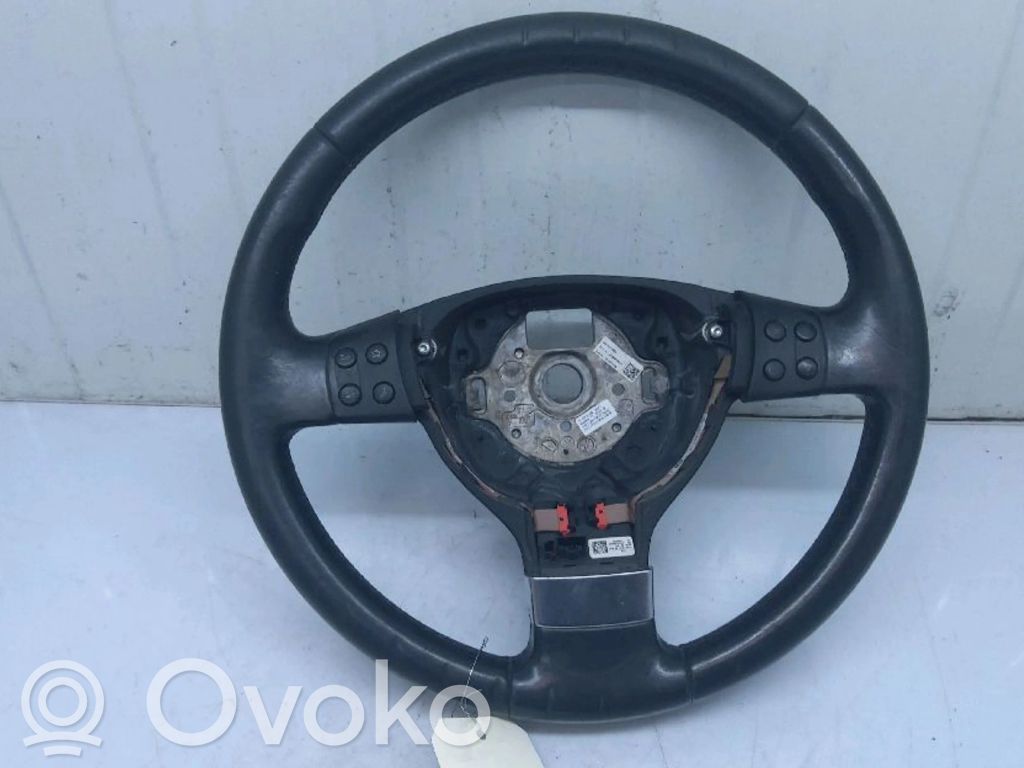Volkswagen Golf V Volant 