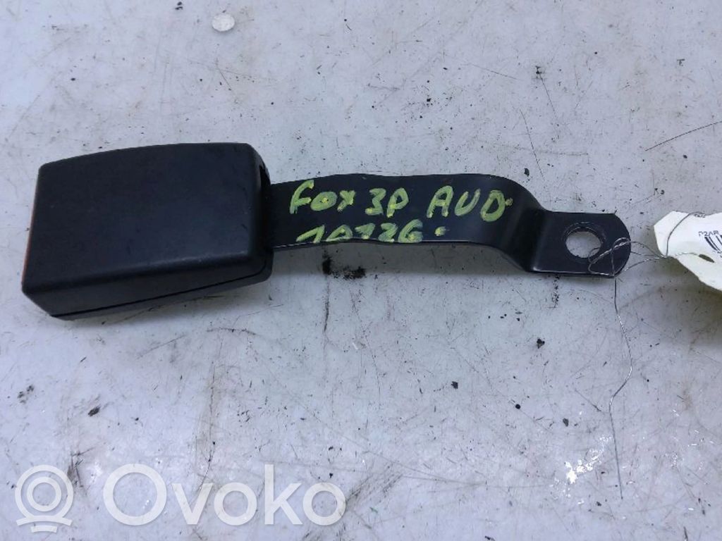 Volkswagen Fox Klamra przedniego pasa bezpieczeństwa 