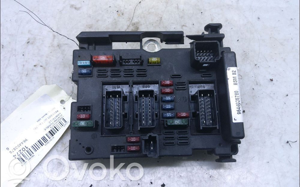 Peugeot 307 Módulo de fusible 