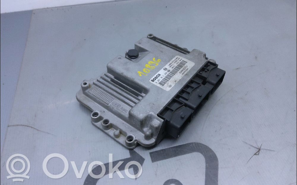 Renault Megane II Engine control unit/module 