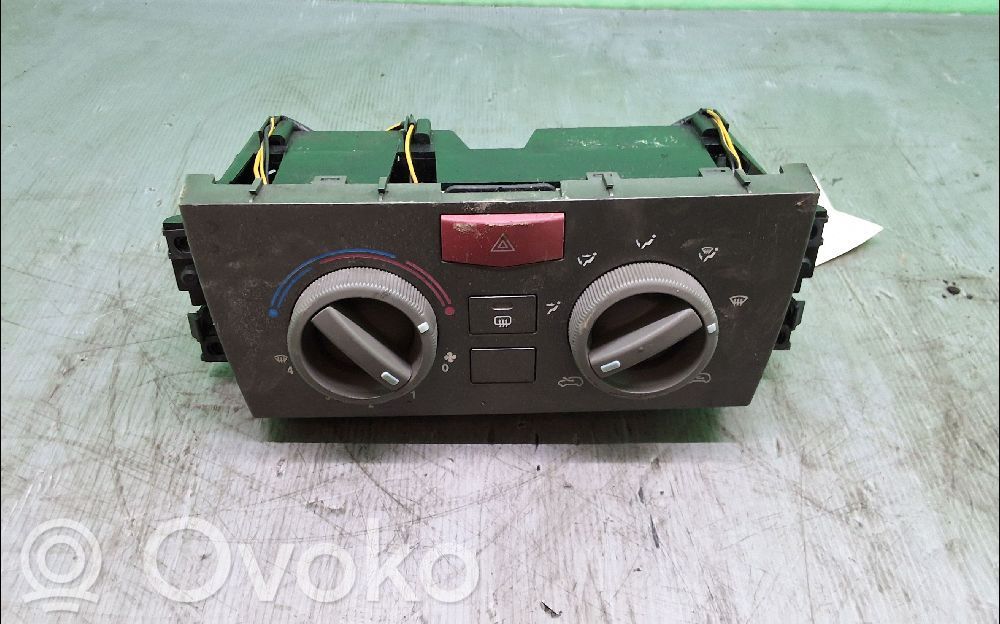 Lancia Ypsilon Air conditioning/heating control unit 
