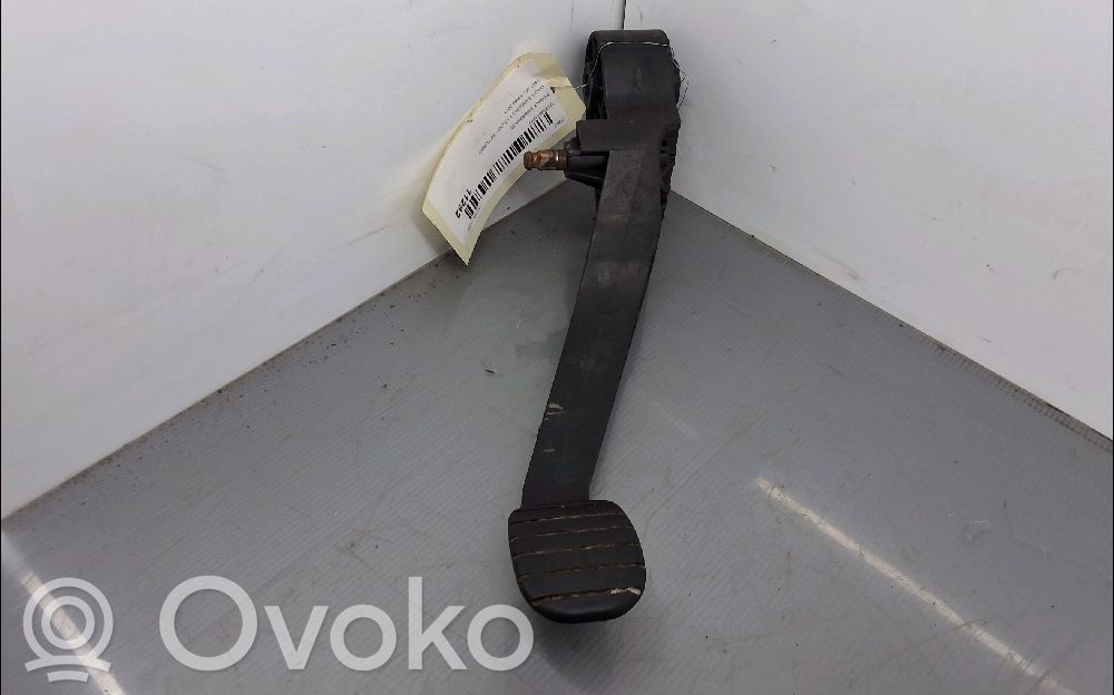 Dacia Sandero Pedal de embrague 