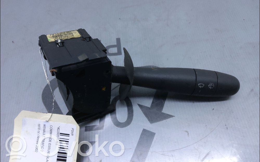 Renault Twingo III Wiper control stalk 