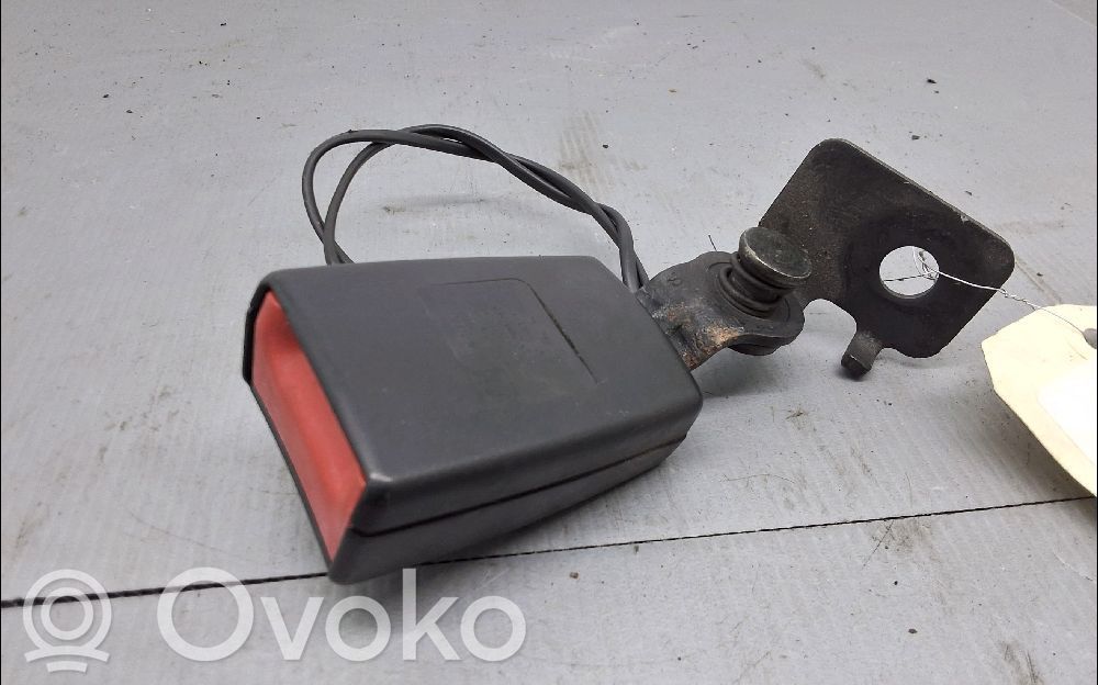 Opel Astra J Hebilla del cinturón de seguridad trasero 