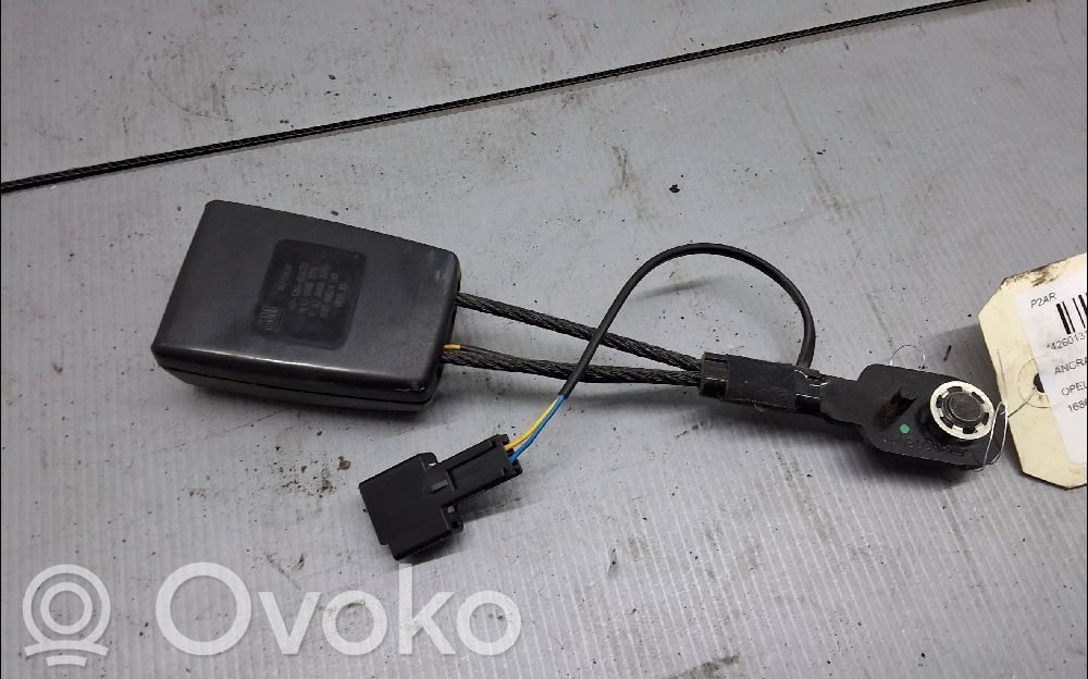 Opel Astra J Hebilla del cinturón delantero 