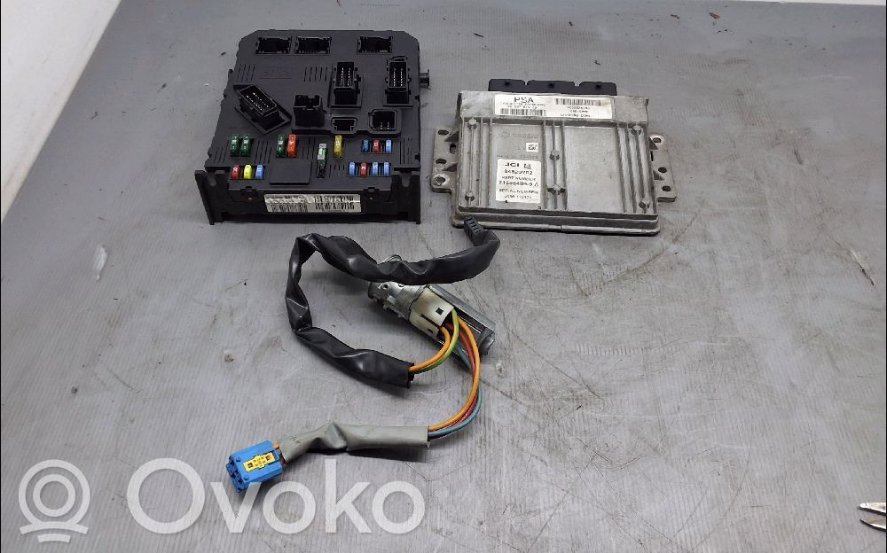 Citroen Xsara Picasso Engine ECU kit and lock set 