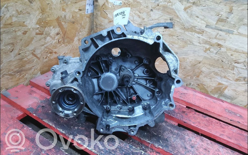 Manualna 5-biegowa skrzynia biegów   2T300020CX,GRZ,GRZ