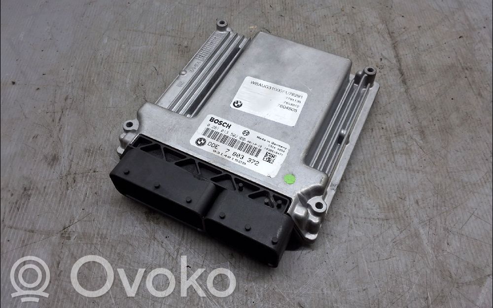 BMW 1 E81 E87 Variklio valdymo blokas 