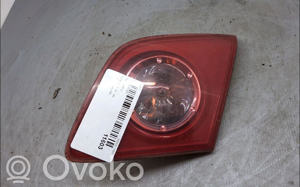 Mazda 3 I Takaluukun takavalot 